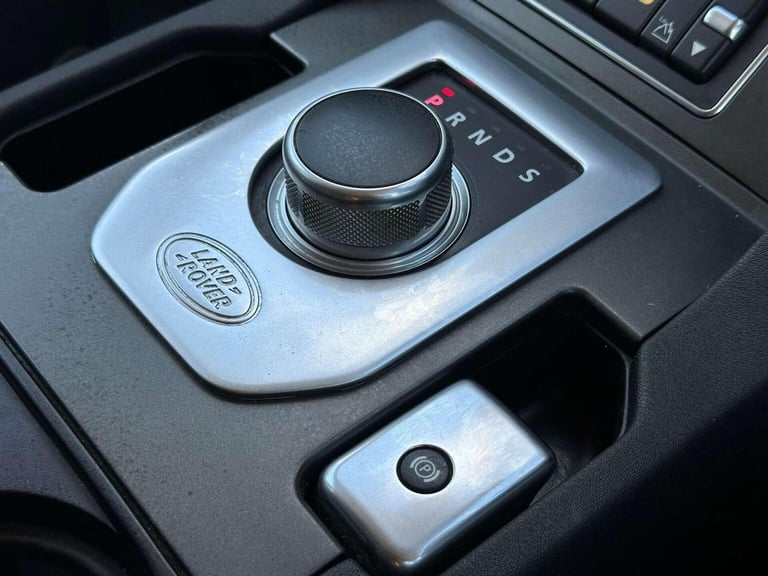 LAND ROVER DISCOVERY 4 3.0 SD V6 Auto 4X4 5dr 2013