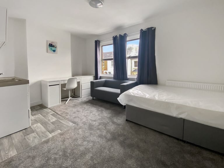 1 bedroom in Bullingdon Road, Oxford, OX4 Book Online - The Rent Guru {470}
