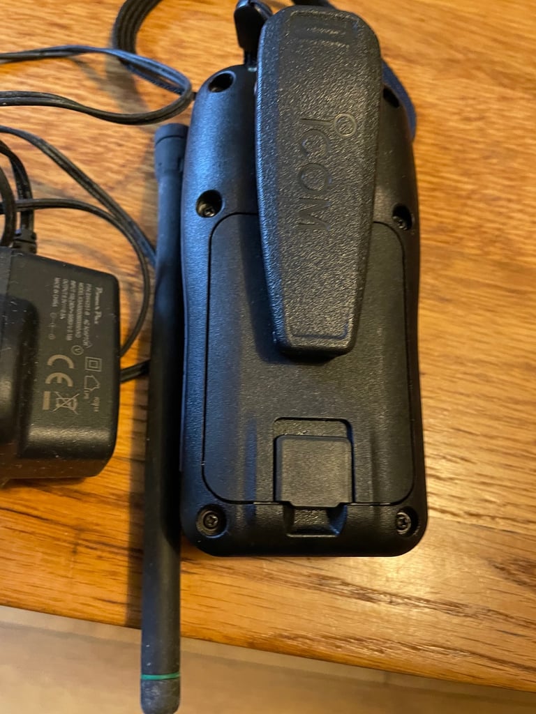 Icom vhf transceiver 