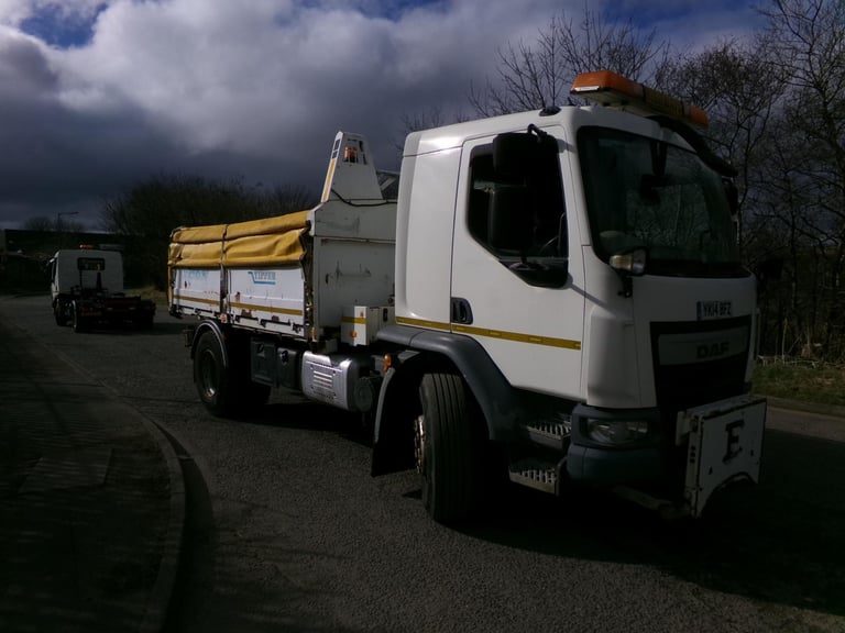 2014 (14) LEYLAND DAF LF 250 ECON TIPPER. 18 TON GVW. TARMAC SPEC BODY. MANUAL