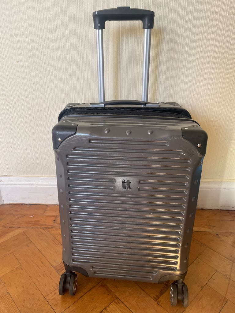 IT Suitcase (slight damage) Hand Luggage 