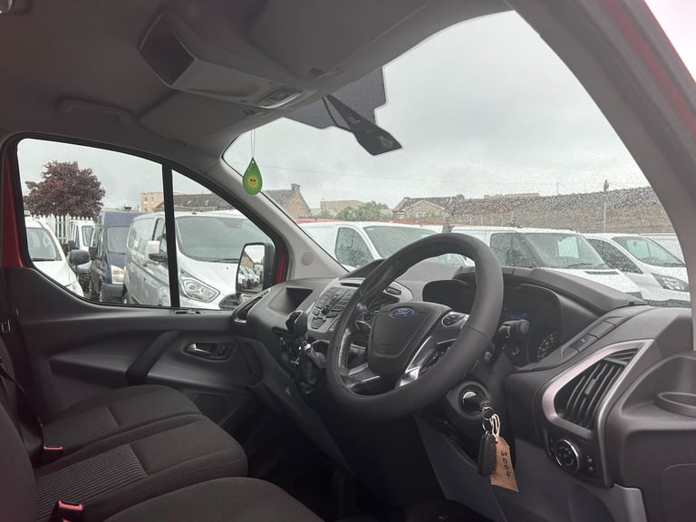 2014 Ford Transit Custom 2.2 TDCi 125ps Low Roof Trend Van PANEL VAN Diesel Manual