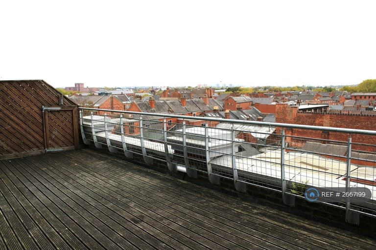 4 bedroom flat in New Hampton Lofts, Birmingham, B18 (4 bed) (#2667199)
