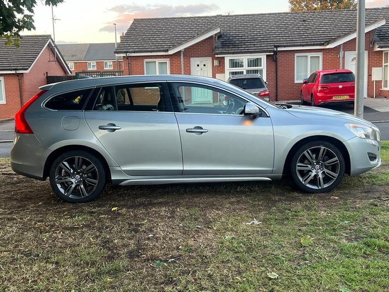 2010 Volvo V60 D3 [163] SE Lux 5dr Geartronic ESTATE Diesel Automatic
