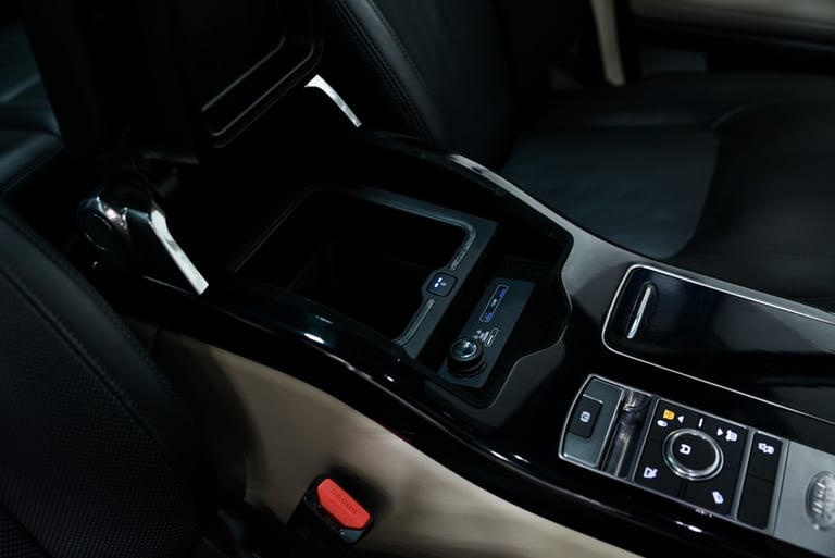 2021 Land Rover Range Rover 3.0 P400 MHEV Vogue SUV 5dr Petrol Auto 4WD Euro 6 (s/s) (400 ps) SUV...