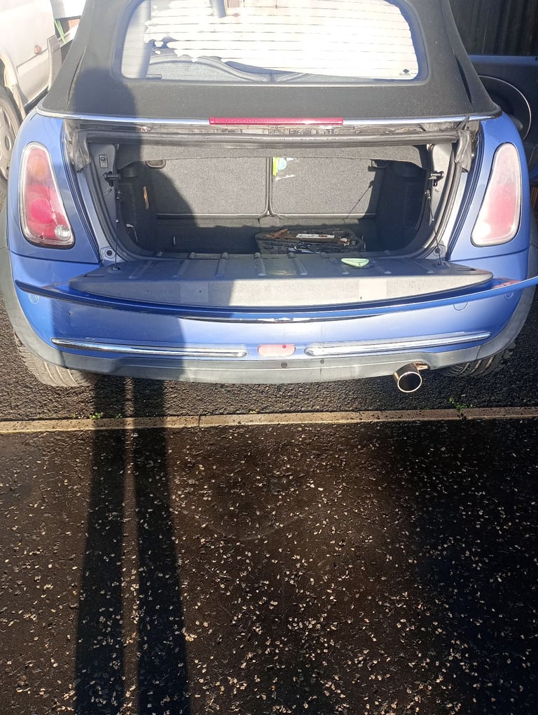 Mini, CONVERTIBLE, Convertible, 2005, Manual, 1598 (cc), 2 doors