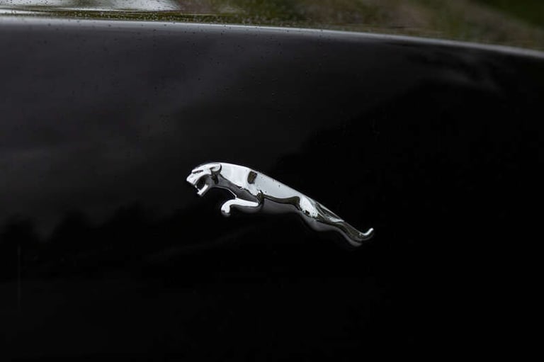 2012 Jaguar XJ Ultimate SALOON PETROL Automatic