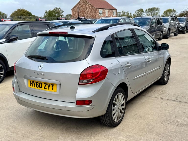2010 Renault Clio 1.5 dCi Dynamique Sport Tourer 5dr (Tom Tom) ESTATE Diesel Manual