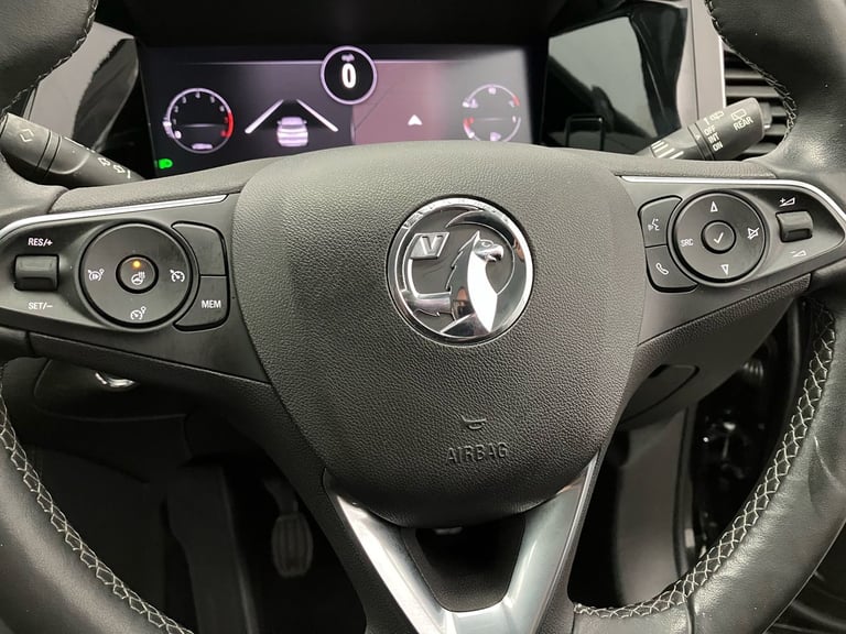 2022 Vauxhall Grandland 1.2 Turbo Ultimate 5dr Hatchback PETROL Manual