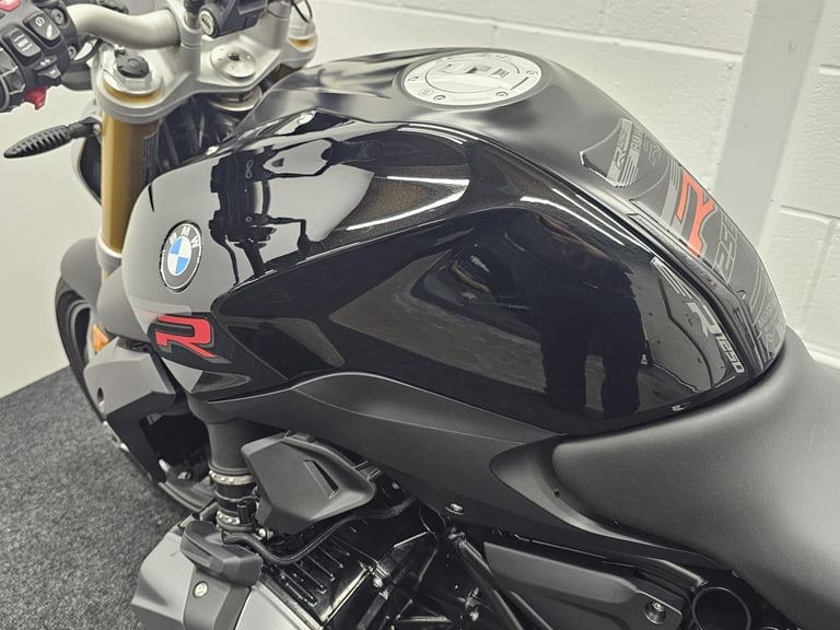BMW R1250 R SE - FULL BMW HISTORY - LONG MOT 