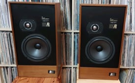 Acoustic Research AR15 Speakers