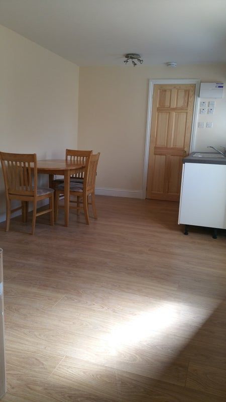 Self contained Studio To Rent hayes.