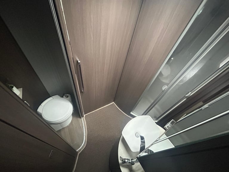 Burstner Elegance Grand Panorama i920