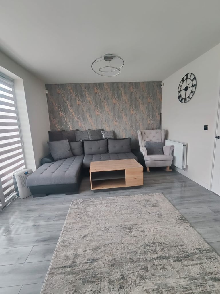 Semi detached 3 bedroom house with large garden in Sheffield-S5