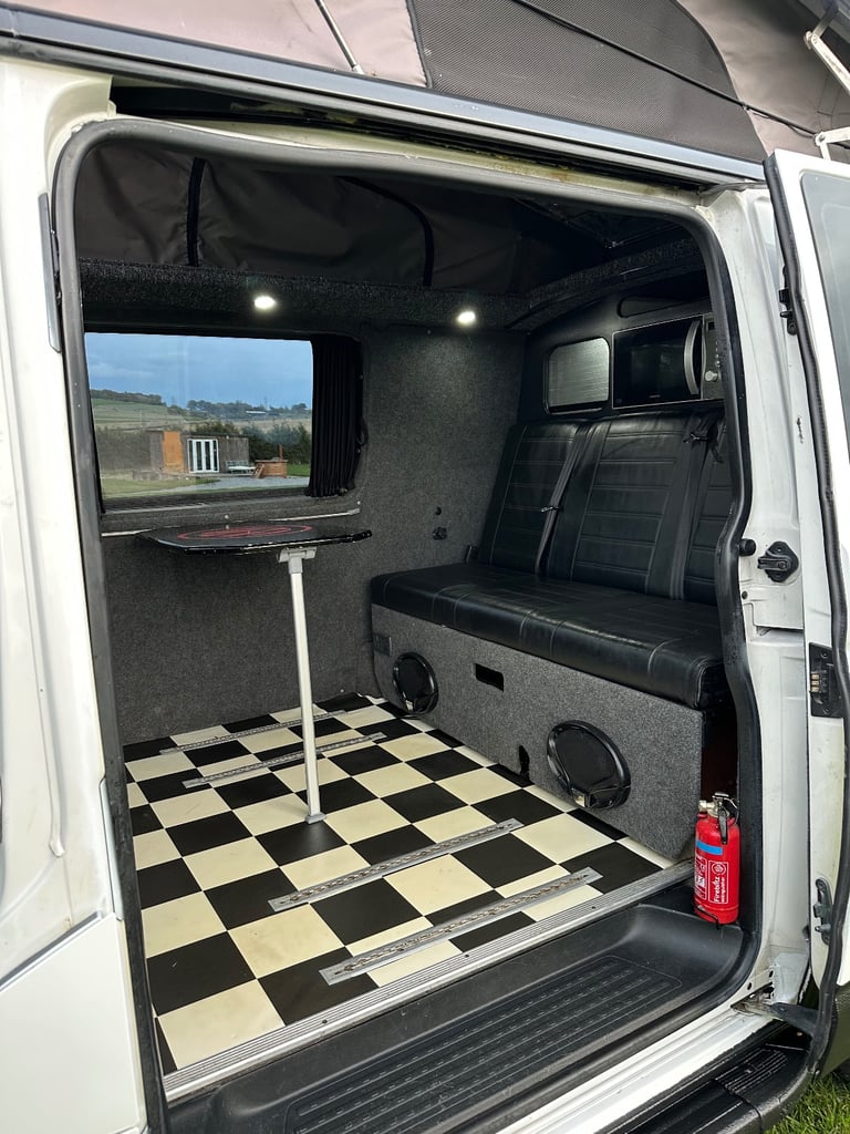 Volkswagen, 4motion 4X4, Transporter, VW  Camper van, 2010, 1968 (cc)