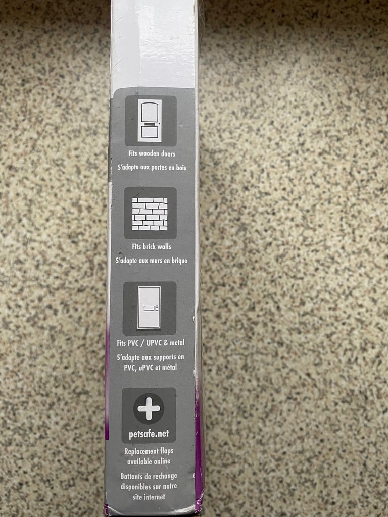 Pet safe cat/small dog flap.& Pet feeder.