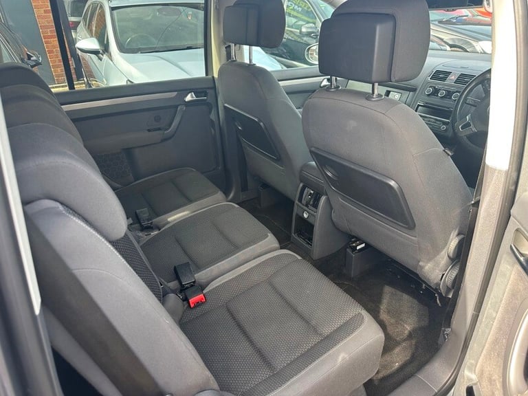 Volkswagen Touran SE TDI BLUEMOTION TECHNOLOGY
