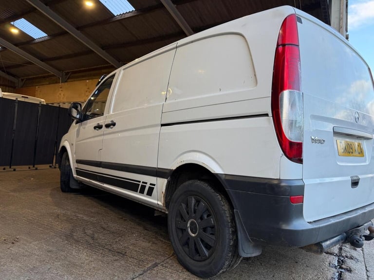 MERCEDES-BENZ VITO 2.1 111CDI Compact Panel Van SWB 5dr 2009
