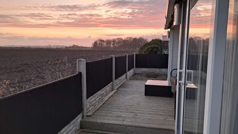 Pet friendly budget holidays on the east yorkshire coast. Bridlington and Flamborough 