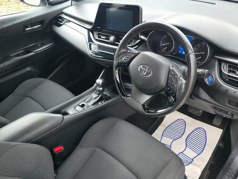 2017 Toyota C-HR  Manual
