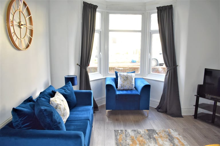 4 Bedroom House in Southend On Sea To Rent (Company let available)