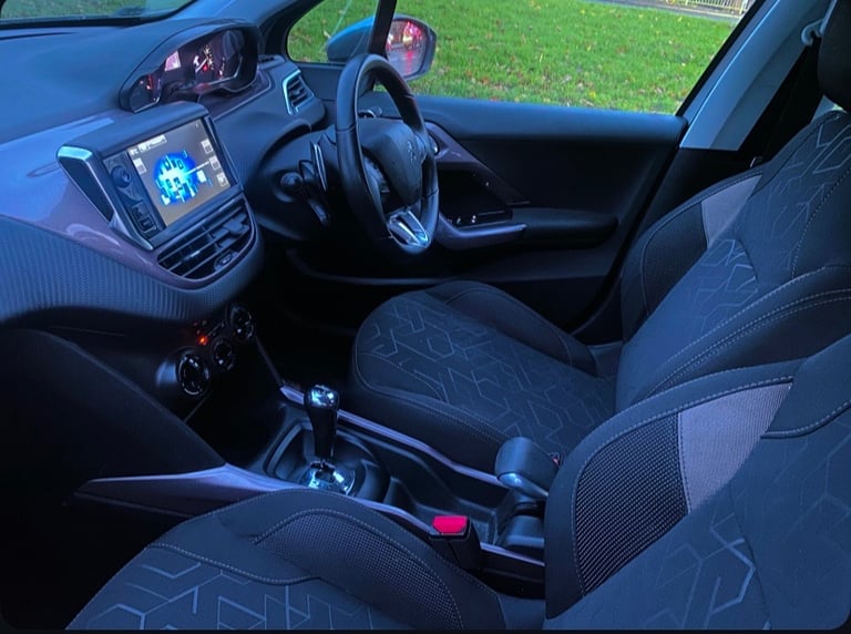 Peugeot 2008 Automatic £20Tax full years 1560 (cc), 5 doors