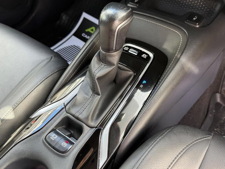 TOYOTA COROLLA 2.0 VVT-h Trek Touring Sports CVT Euro 6 (s/s) 5dr 2022