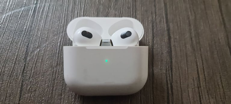 Wireless Headphones + Headphone covers