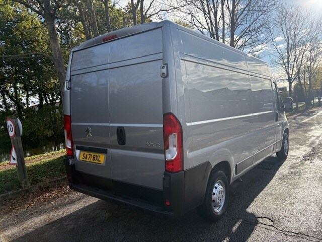 2021 Peugeot Boxer 2.2 BlueHDi L3H2 Professional Van 140ps PANEL VAN Diesel Manual