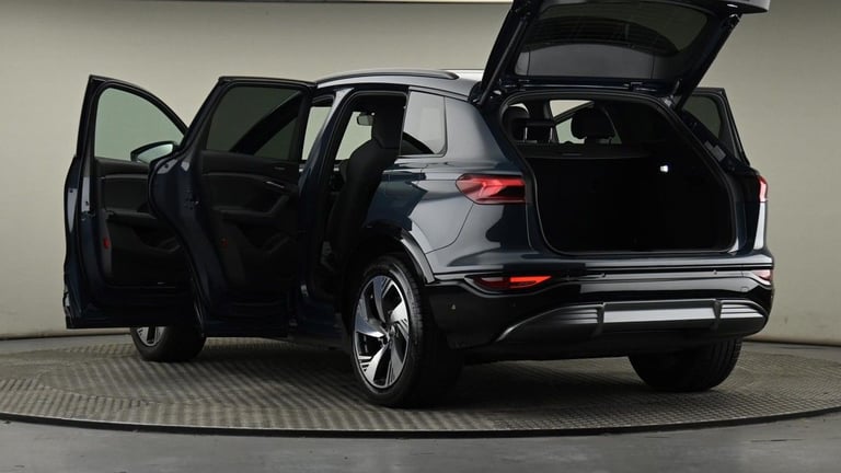 2024 Audi Q6 e-tron 100kWh S line SUV 5dr Electric Auto quattro (388 ps) SUV Electric Automatic