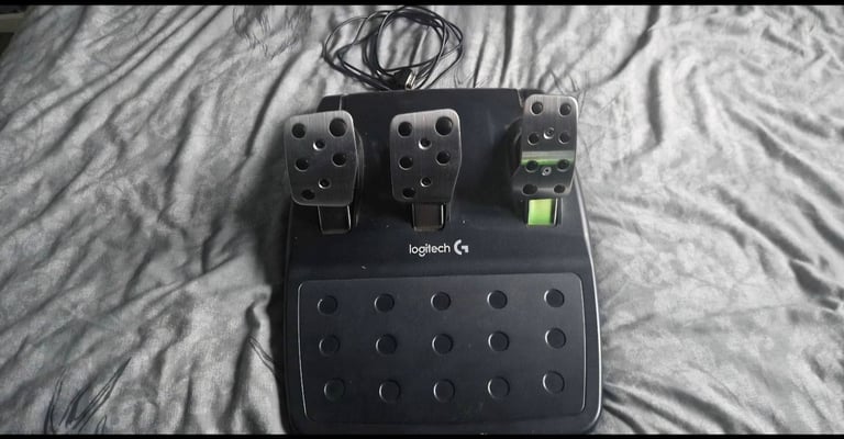 Logitech g29 playstation sim steering wheel 