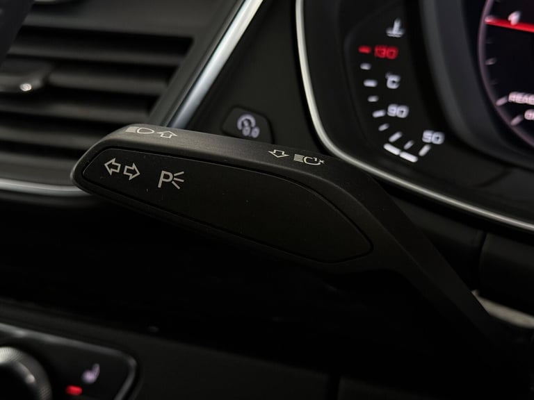  Audi Q5 2.0 TDI 40 Black Edition S Tronic quattro Euro 6 (s/s) 5dr Diesel Automatic