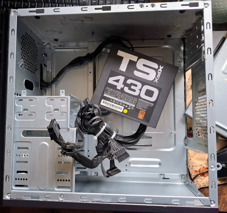 PC Case with 430w PCI-e Power Supply 