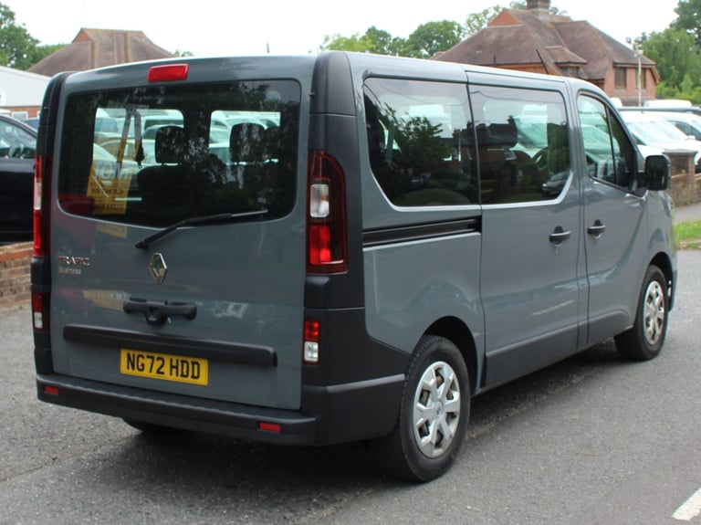 2023 Renault Trafic 2.0 dCi 28 Business Minibus Double Cab 5dr Diesel Manual