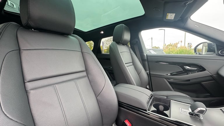 2025 Land Rover Range Rover Evoque 2.0 D200 Dynamic SE 5dr Auto Diesel Hatchback Hatchback Diesel...