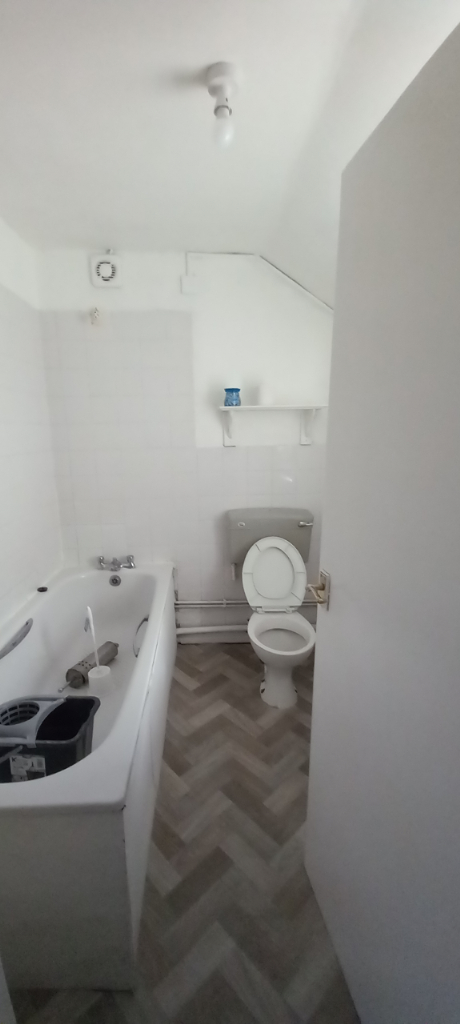 **LET BY** 2 BEDROOM HOME - BROOM STREET - NO DEPOSIT