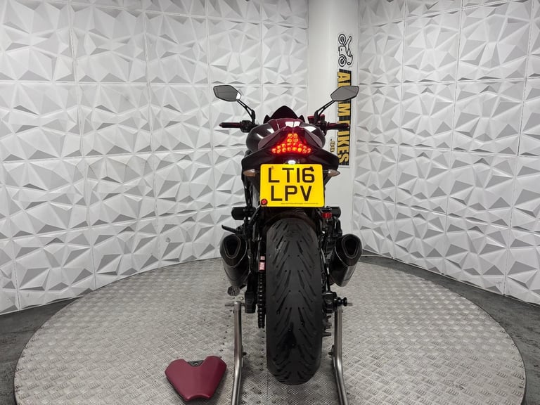 2016 Kawasaki ZR1000 | *WARRANTY PROVIDED*