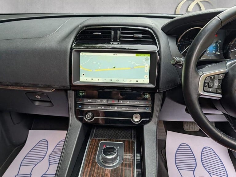 JAGUAR F-PACE 2.0 P250i Portfolio Auto AWD Euro 6 (s/s) 5dr 2020