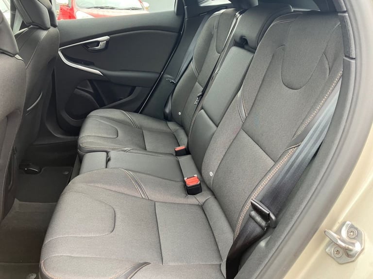 2017 Volvo V40 T3 [152] Cross Country Nav Plus 5dr HATCHBACK PETROL Manual