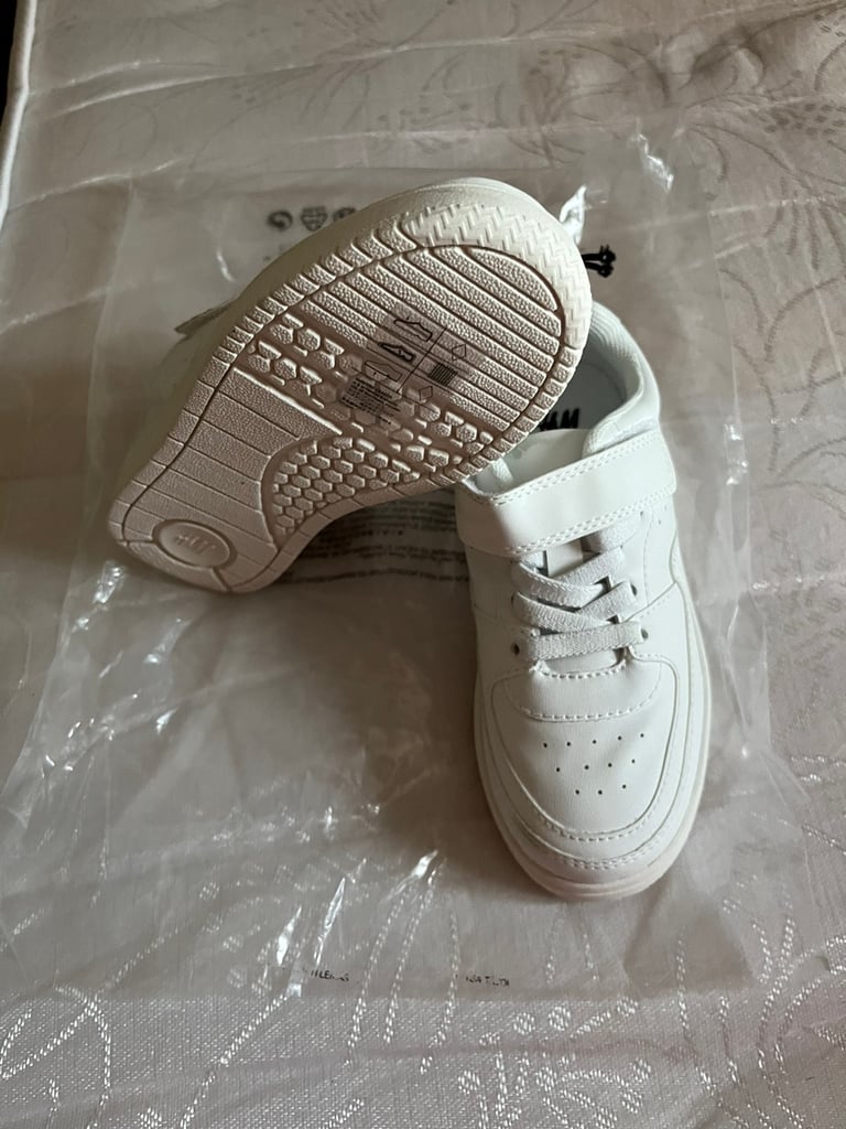 New Child’s H&M Trainers 
