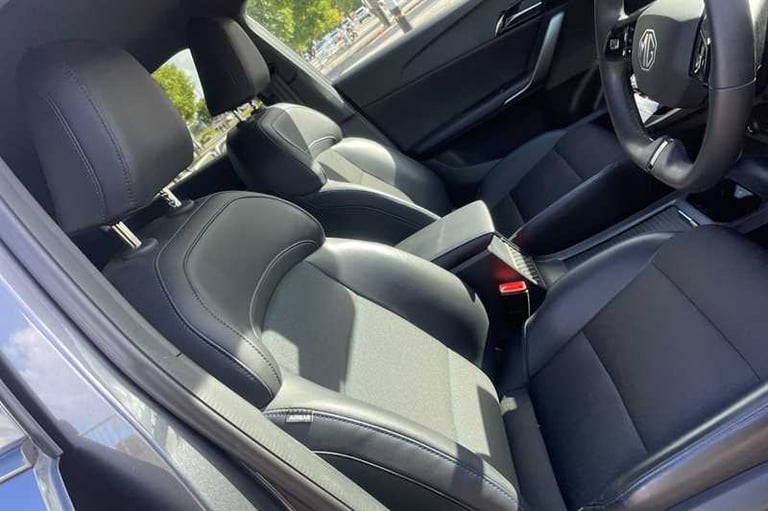 2023 MG MG4 64kWh Trophy Long Range Hatchback 5dr Electric Auto (203 ps) Hatchback Electric Autom...