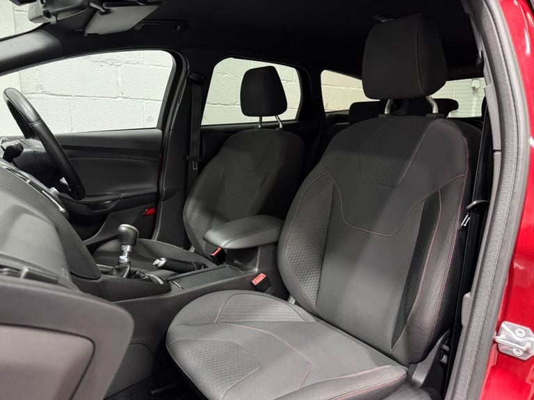 2016 Ford Focus 1.5 TDCi EcoBoost ST-Line Estate 5dr Diesel Manual Euro 6 (s/s) (120 ps) Estate D...