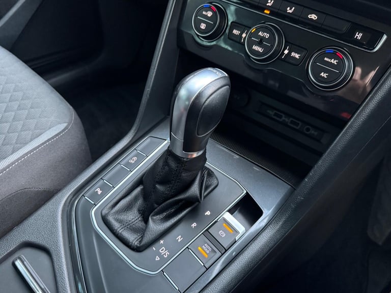 2017 Volkswagen Tiguan 2.0 TDI SE Navigation DSG Euro 6 (s/s) 5dr ESTATE Diesel Automatic