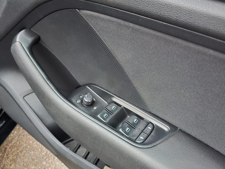 2016 Audi A3 2.0 TDI SE Technik Sportback Euro 6 (s/s) 5dr Hatchback Diesel Manual