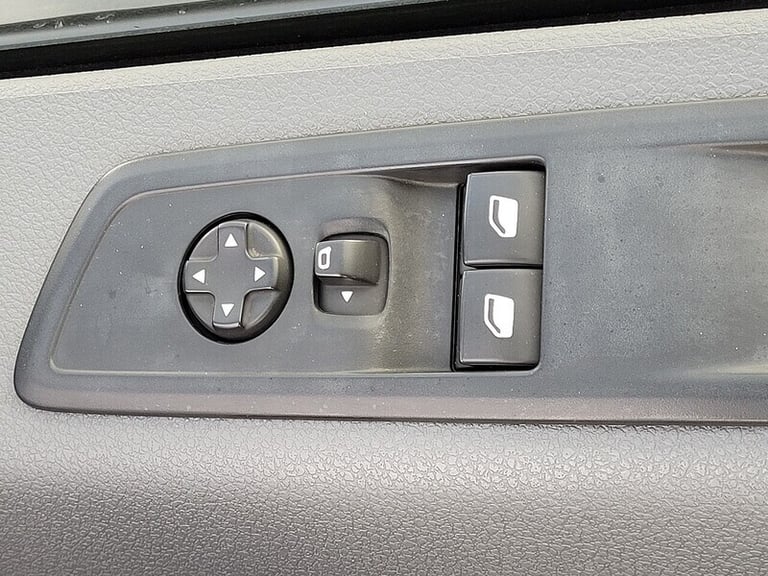 2022 Vauxhall Vivaro LWB Turbo D 2900 Dynamic  1.5ltr 100ps with Deadlocks, Twin Side Loading Do ...