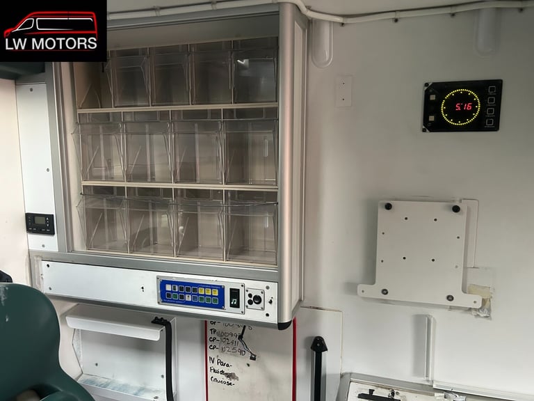 MERCEDES BENZ SPRINTER 519 CDI DIRECT EX AMBULANCE SERIVICS 2017 17 REG EURO 6