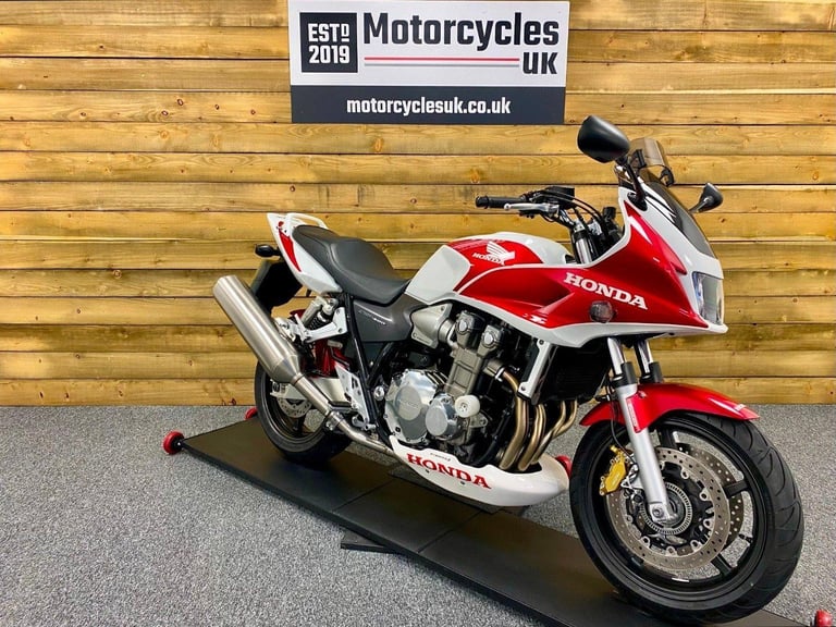 Superb 2007 Honda CB1300S, Only 13,019 FSHOM, 3 owners from New, Stunning! 