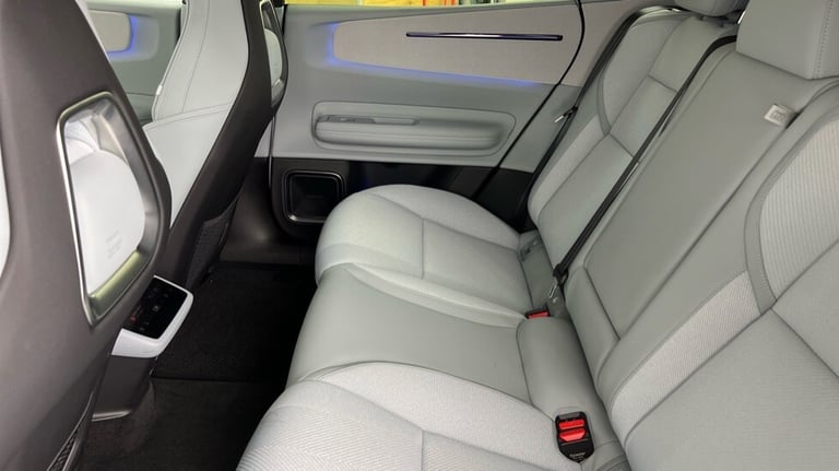 2025 Polestar Polestar 4 Polestar 4 Long range Single motor -Pilot-Plus-Privacy Glass Estate Elec...