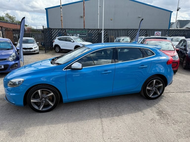 2015 Volvo V40 2.0 D4 R-Design Hatchback 5dr Diesel Manual Euro 6 (s/s) (190 ps) Hatchback Diesel...