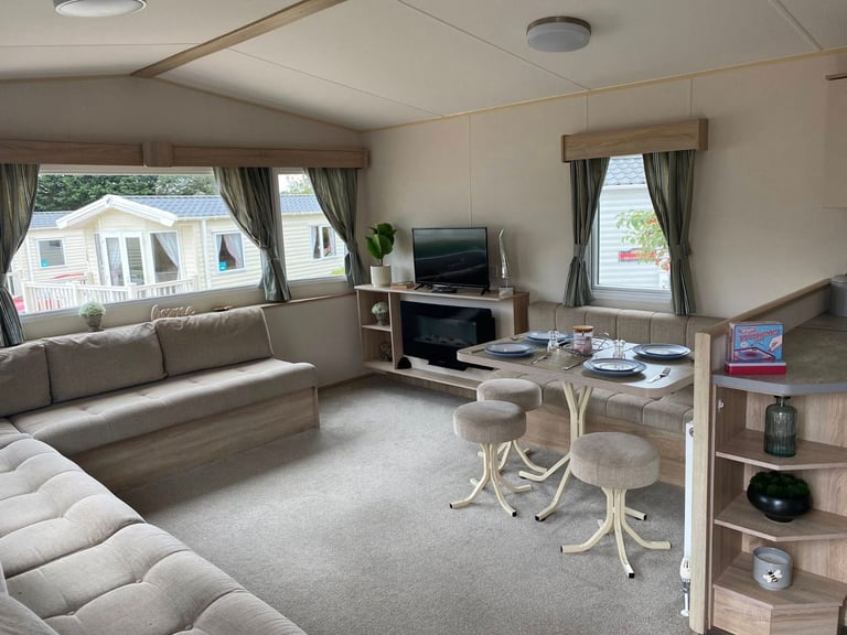 *Stunning 3bedroom holiday home-2 toilets and side decking*